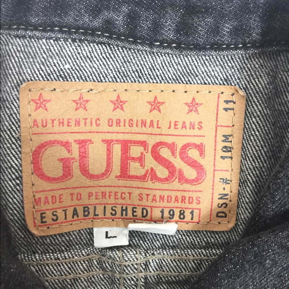 SOLD❌Guess dark wash denim jacket - Picture 4 of 7